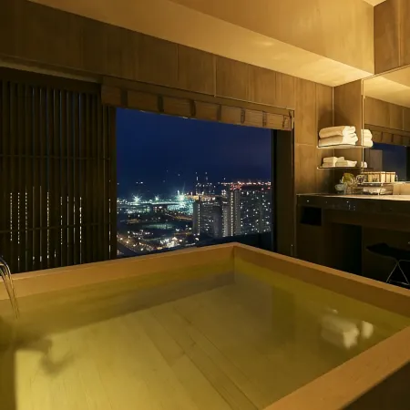 Kobe Bay Sheraton Hotel & Towers
