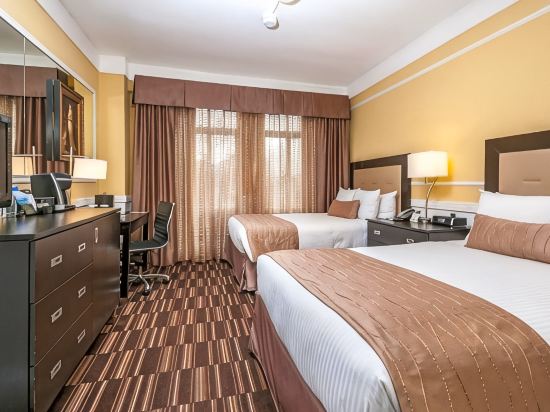 The Pickwick Hotel
