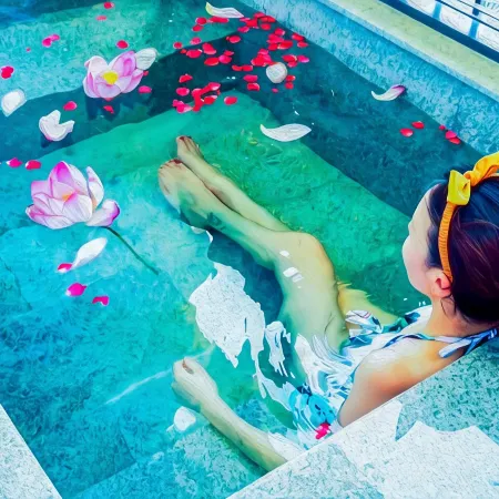 Huazhuquan Health Hot Spring Hostel