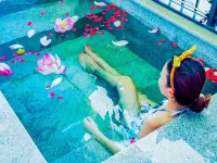 Huazhuquan Health Hot Spring Hostel - Thermen
