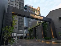The Granite Luxury Hotel Penang Hotels near Convention 33