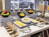 Novotel Liverpool Paddington Village - Breakfast