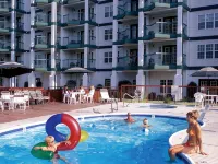 The Townhouses - Resorts