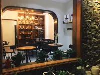 Feiwu Huanyou Themed Inn