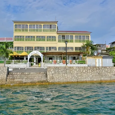 Hotel Peten