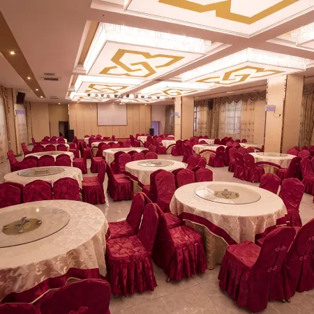 Tongxin Hotel Отели в г. Чженьфен