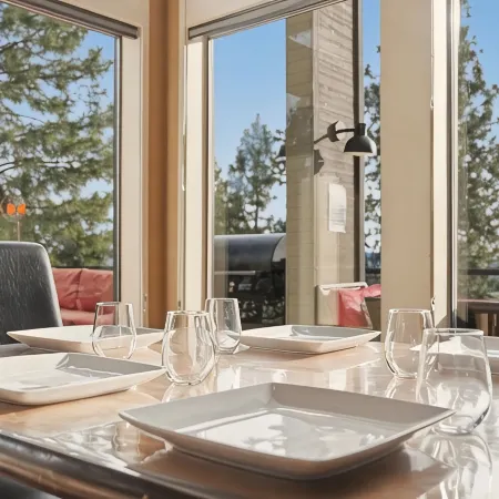 Hot Tub, Cold Plunge & Fire Pit · Mountain Views