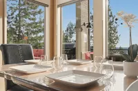 Hot Tub, Cold Plunge & Fire Pit · Mountain Views - balcony