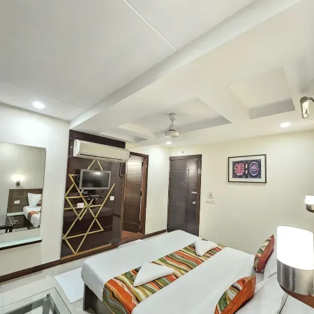 Hotel Crystal Retreat