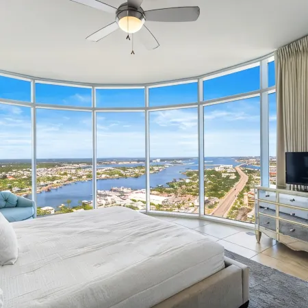 7-1 to 7-4 Open ! 01 East Corner 4 Bdrm 4.5 Bath . 27th Floor. Sleeps 14.