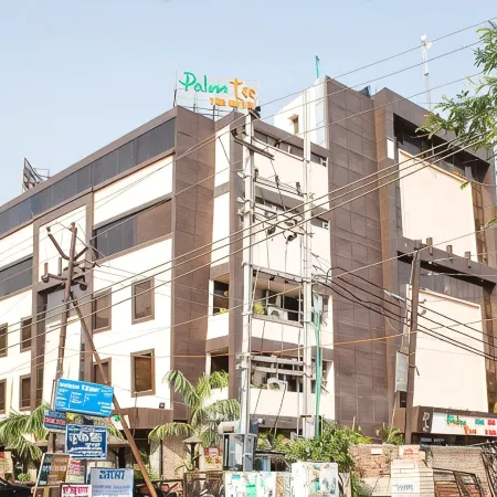 Palm Tree Hotel & Restaurant