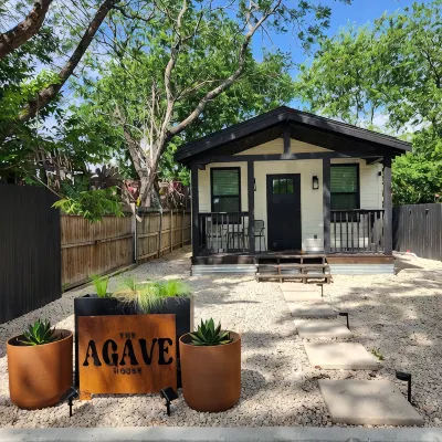Cozy 1BR Tiny Home near Downtown & NB Rivers
