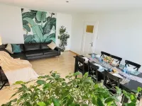 Vantage Point spacious 3 bedroom apartment | Olten Switzerland| railway station Hotels in Olten