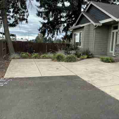 The Track House - 4BR Near UO, Autzen & Hayward, Peaceful & Spacious Hotel Exterior