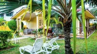 Villa located 2 minutes from the beach, close to shops, most beautiful corner of Mauritius - Biệt thự