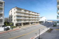 Steps from the Beach and Restaurants in Ocean City md - Homestays