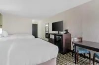 Clarion Pointe - Gym