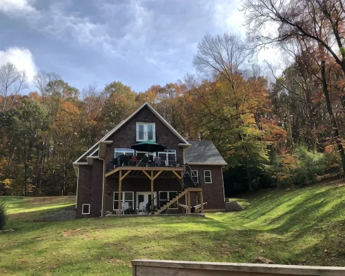 Lakefront Custom Home /w Private Dock on Cove.  Finished Basement.  2 Kitchens Hotéis em Fallstown