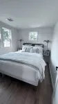 Modern & Coastal Cape Cottage + 200 Steps to the Beach! New in 2025! - 4 tähden