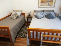 Family-Friendly, Pet-Friendly, 2 Minute Drive To Everything In Oakhurst - Parvekkeita