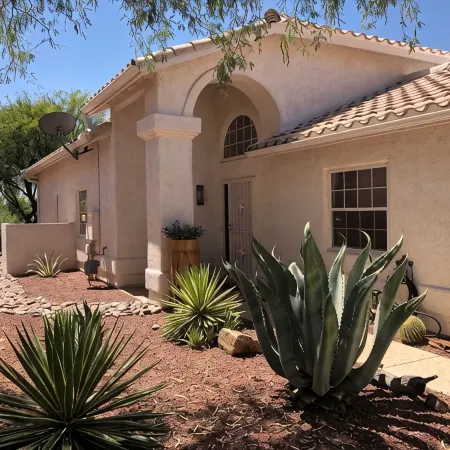 Southwestern Patio Home-Magnificent Mountain Views