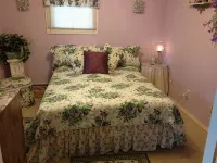 Spacious Home - 1500 ft from Beach & Circuit Ave