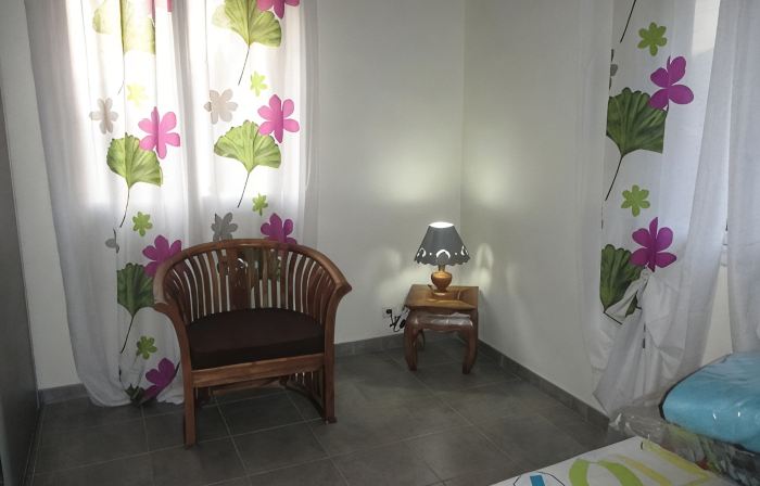 La Kaz Ferblantier.  Villa located 5 minutes' walk from the beaches of Saint-Leu.