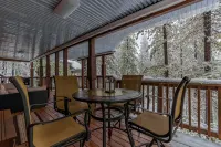 Exquisite Vacation Home with Hot Tub, EV Charger