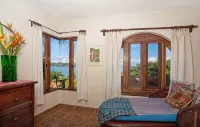 Casa Mariluna - Lovely Sayulita Beachside Villa โรงแรมใน