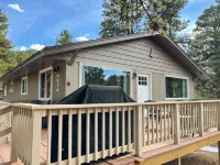 Hidden Pine Cottage - Sleeps 10 -  Perfect Mountain Cottage! - 4-Star