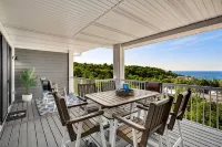 302 with a View! Luxury 2 bed 2 bath condo with amazing views of Sister Bay - 4-Star