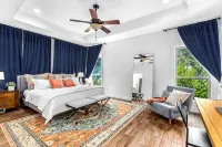 Canyon Lake Retreat - Two Homes! Private Pool & Hot Tub Near Canyon Lake Marina - Boutique