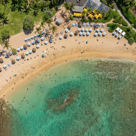 Romantic Honeymoon Retreat • 1Br Villa for 4 •  Beach, Pool, Hot Tub & Lanai