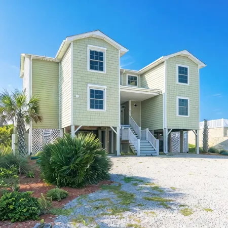 Oceanfront Updated 5BR Duplex. Dog friendly!