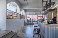 Tommy Resort - bar
