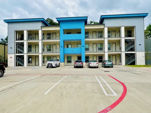 2-Bedroom 2-Full Baths with FREE Parking, Washer & Dryer, WiFi in The Woodlands