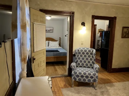 2-Bedroom Apt Near Hampton Beach
