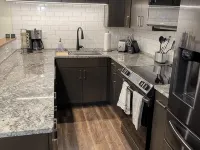 Newly remodeled Girdwood condo, steps from the ski slopes Hotels near Bear Cub