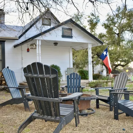 “El Castellito” on the Llano River [4 Bed House]