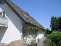Welcome to Your Vacation. Feel-Good Apartment with Balcony, 2 Bedrooms, Parking Space, Grömitz