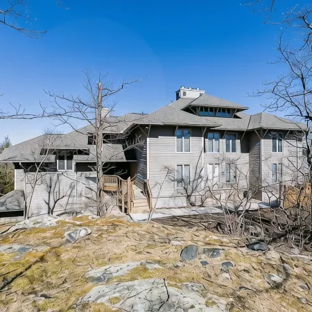 Wintergreen. Panoramic Sunsets, Mountain Views, Private Deck + Fireplace