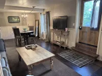 Broad Street Studio-LOCATION! walk to town - Wifi