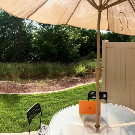 Work/Vacation Townhouse #1 - 3 bdrm / 2.5 bath Ensuite