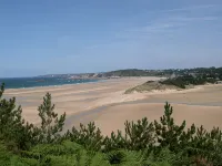 Maison 2 à 8 Personnes Plurien - Sables D'or les Pins, à 800 m de la Plage Hotels in Plurien