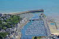 Gite 350 M from the port of Binic.  J