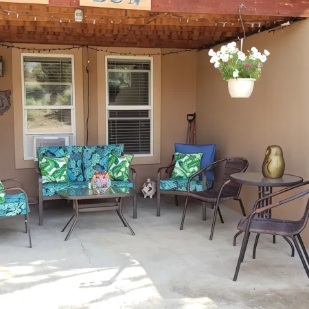 Ravensnest-Bears Den Studio Apartment