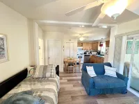 Cozy 2 Bed Cottage on Resort with Pool Jacuzzi GameRoom 1 Mile to Wells Beach! - ジム