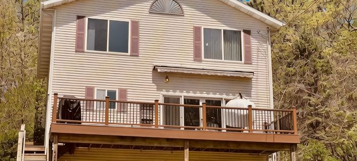 Lakeview retreat on GunLake - 2 separate properties available! Hotéis em Barry County