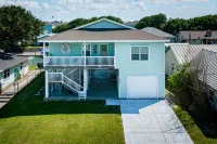 Canal Front Rockport Home with Private Boat Dock + Texas Riviera Sunset Views - Beach
