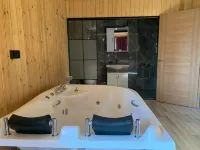 Castle Nolana - Bathtub